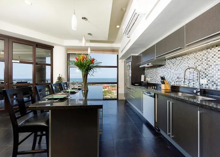 Aparthotel Amazing Views Of The Ocean, Sunset & National Park